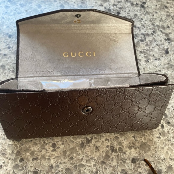 Gucci sunglasses - Picture 2 of 5